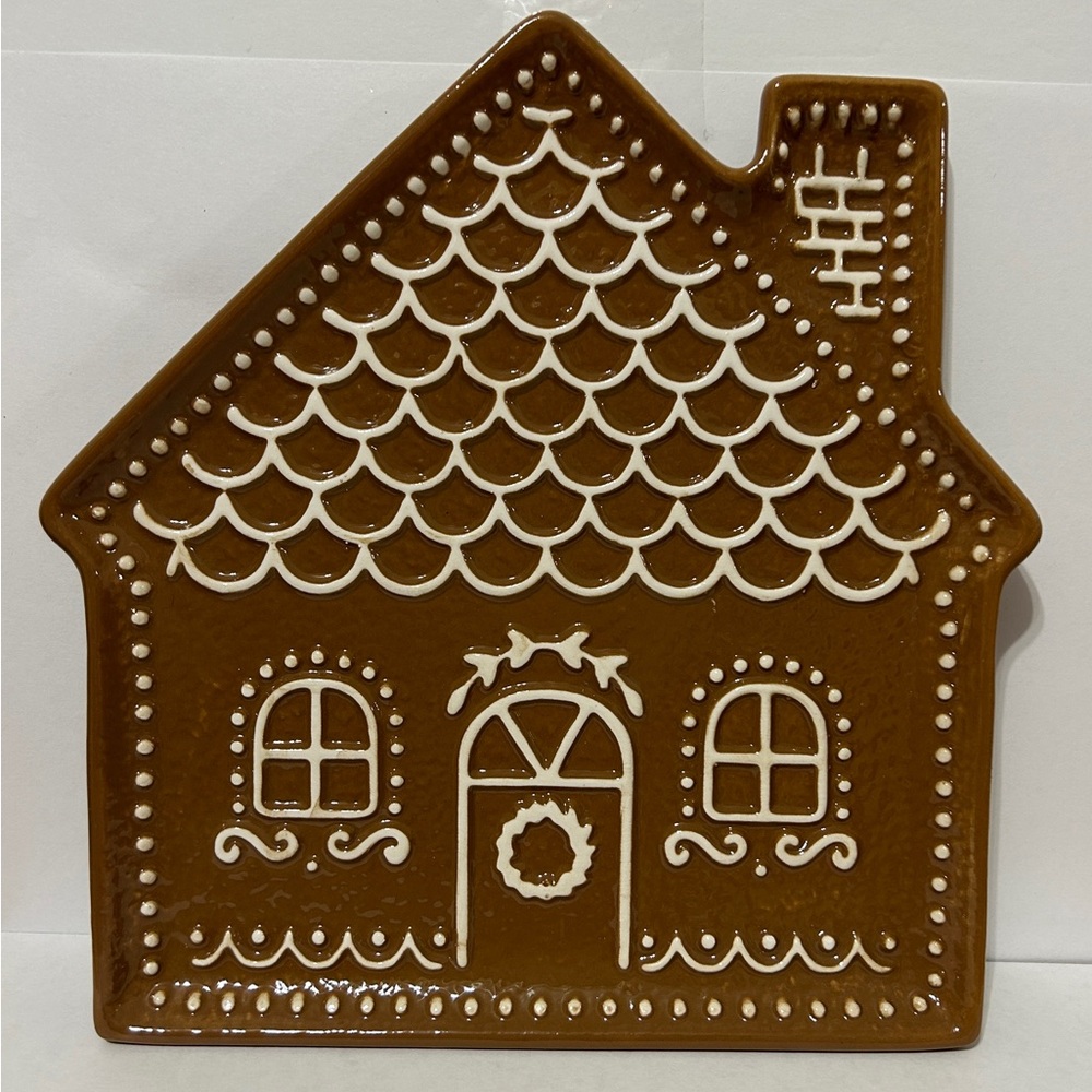Sleigh Bell Bistro Gingerbread House Ceramic Plate 
Christmas Decor 8.5” NEW